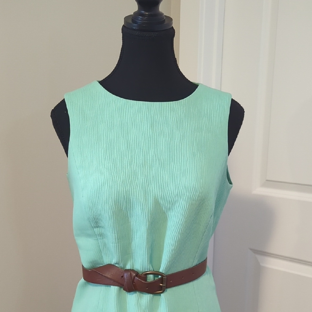Anne Klein | Mint Green Lined Sleeveless Sheath Dress With Belt, Gold Accents, 6 - Picture 2 of 9
